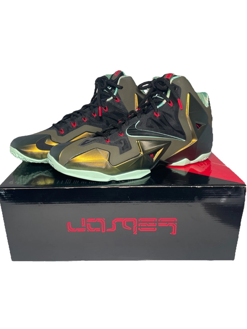 Nike LeBron 11 XI King's Pride Green Gold Basketball Shoes 616175-700 Size 14 US